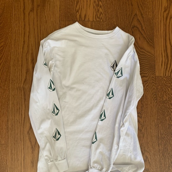 volcom shirt size L - Picture 2 of 3
